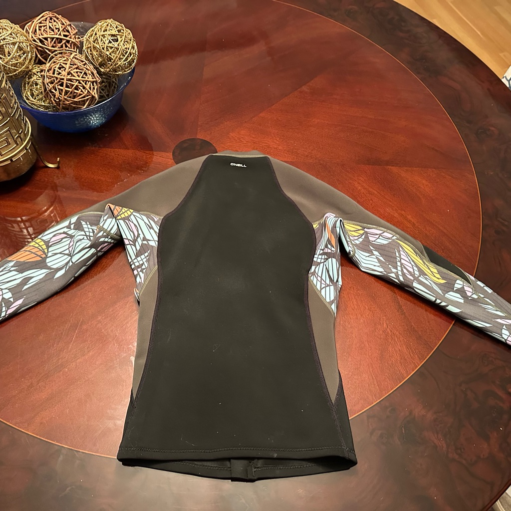 Women’s O’neill Wetsuit Size 8 Skin Skinny